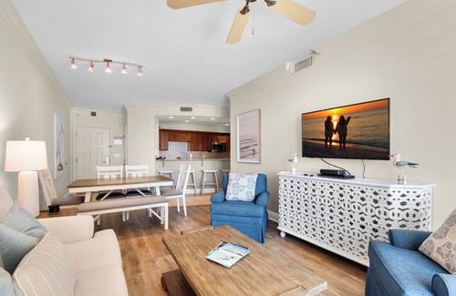 Destin Condo | 🌊HUGE Balcony~Pool & Gulf Views~HarborWalk Village~3BR Emerald Grande W223