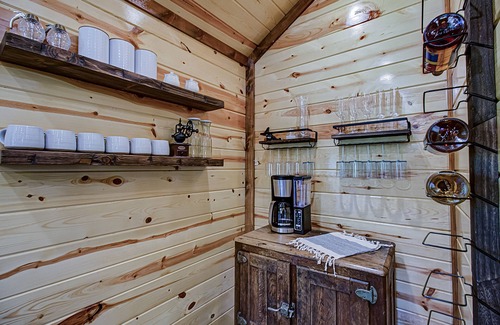 Chalet Village North Cabin | Huge Cabin w/Pool Table, Hot Tub, Pool, Theater & a VIEW! Close to Gatlinburg