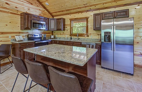 Chalet Village North Cabin | Huge Cabin w/Pool Table, Hot Tub, Pool, Theater & a VIEW! Close to Gatlinburg
