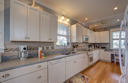 Brigands' Bay House | Huge, canal-front home w/private hot tub, WiFi, central AC, washer & dryer, dock