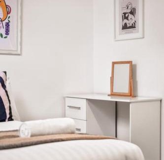 Heaton Apartment | Huge Duplex in Great Location