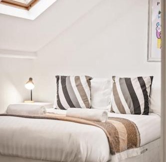Heaton Apartment | Huge Duplex in Great Location