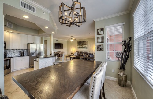 Bonita Shores Condo | Huge Heated Pool & Sunny Beach by our Free Shuttle!