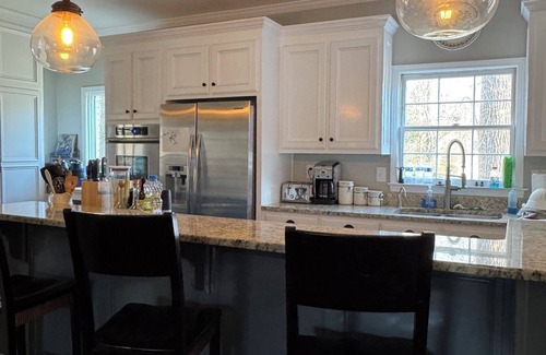 Athens House | Huge Home on a Quiet 5 Points Street Perfect for UGA Games, Grad or Weddings!