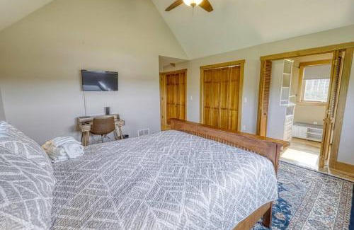 Ellicottville House | Huge Home w Studio Apt-Mountain Views-Hot Tub-Sauna