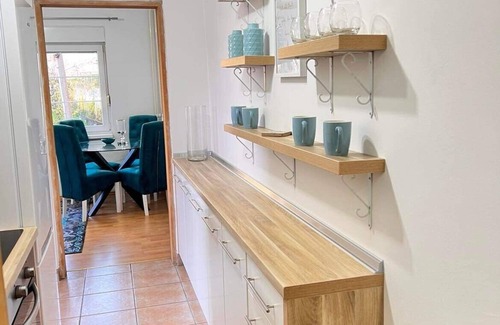 Novo Sarajevo House | Huge House With the Best View + Garage and Garden, AC and 3 Bathrooms