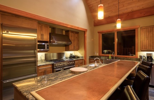 Golden Ski Chalet | Huge luxury home at KHMR. Brand new Sauna, hot tub