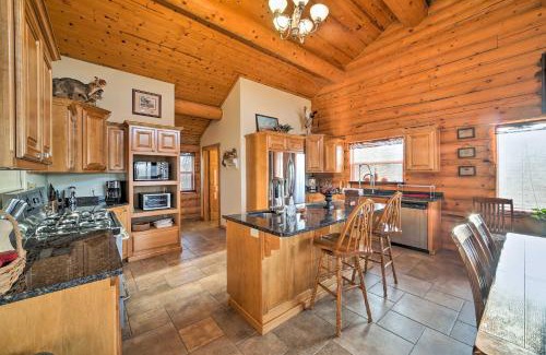 Shell Knob House | Huge Missouri Lake Home - Walk to Table Rock Lake