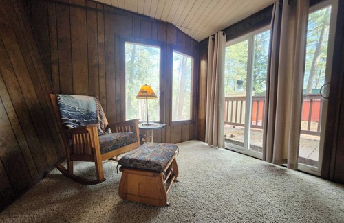 Ruidoso House | Huge Mountain Retreat, Hot Tub, Pool Table & Deck
