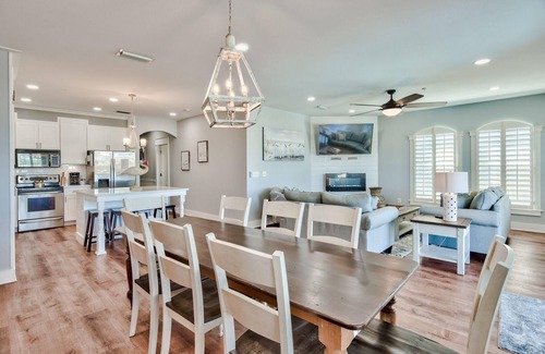 Seacrest Beach Condo | HUGE PENTHOUSE! OVERLOOKS HUGE LAGOON POOL!NEW FURNISHINGS!