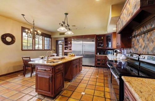 Hollywood Lakes House | Huge Pool | 6 Br Mansion | 16 People | Near Beach