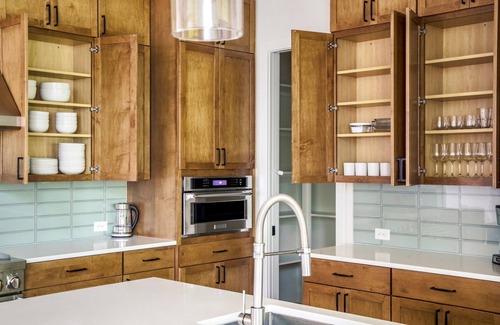 Sammamish House | Huge Sammamish 5BR w/Backyard & Garage, near Park, by Blueground