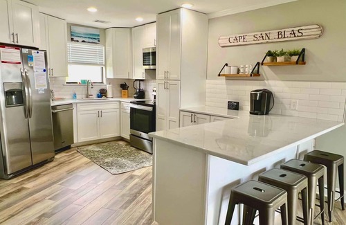 Cape San Blas House | Huge screen porch - Amazing Gulf view! 70 steps to the beach. Dog friendly too!