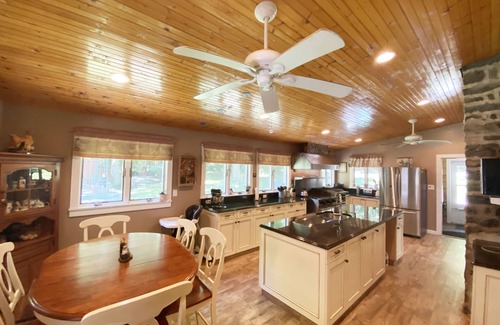 Newfoundland House | Huge Stream-Lined House, Tons Of Things To Do - No After graduation/prom events