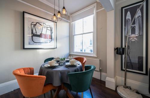Royal Tunbridge Wells Apartment | Huge Town Centre 2 Bed Flat with Free Parking