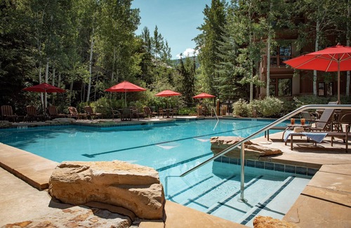 Edwards House | Huge Upscale Home, Hot Tub, Shuttle, Heated Pool Access, Pool Table, Pets OK