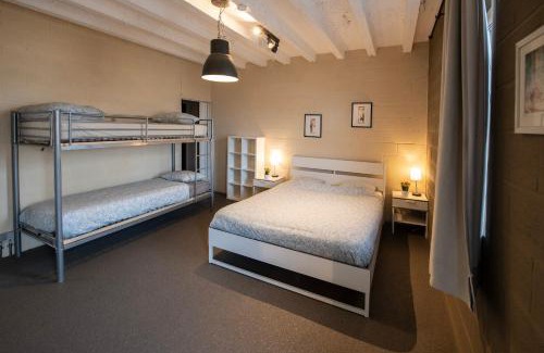 Heers House | Huis van de Raaf met Glamping-pod