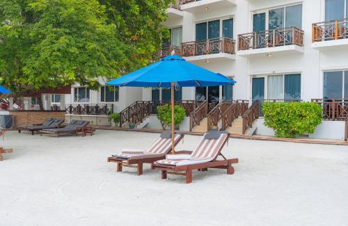 Hulhule Hotel | Hulhule Island Hotel- Private Beach Access & Airport Pick-up and Drop