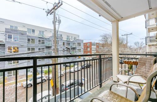 Lower Queen Anne Apartment | Humble Sound