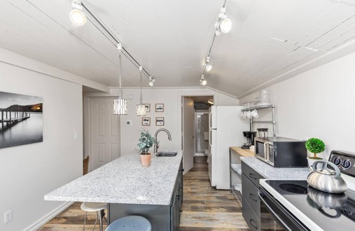 Saugatuck Apartment | Hummingbird - One Bedroom Apartment, Sleeps 2