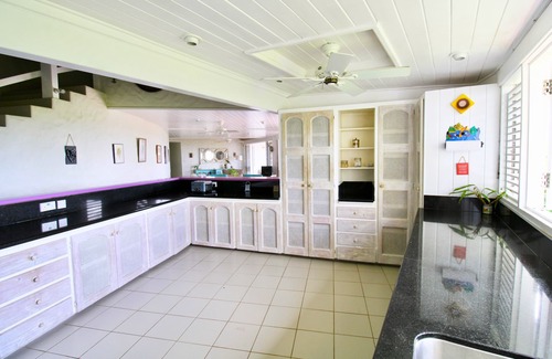 Gate Park Villa | Hummingbird Villa - Tropical 3 bedroom Villa with Panoramic Views