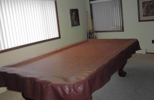 Spruce House | HUNT CAMP/LAKE HOUSE, JC TRITOON / 200 MERC 275 ACRE/BOW/RIFLE/MUZZLELOADER
