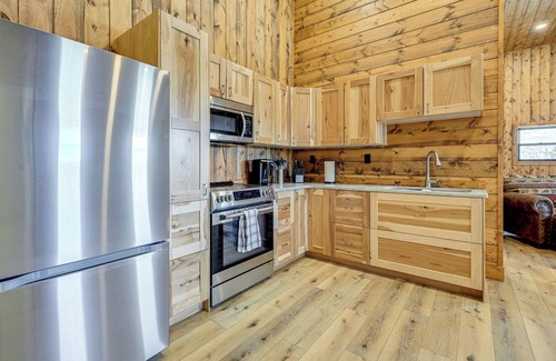 Tomahawk Cabin | Hunt, Fish & Boat: Northwoods Hideaway