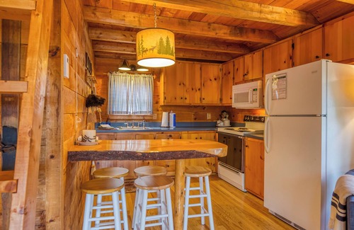 Rangeley Cottage | Hunter Cove Cabin #7 in the Hunter Cove Cabins Community