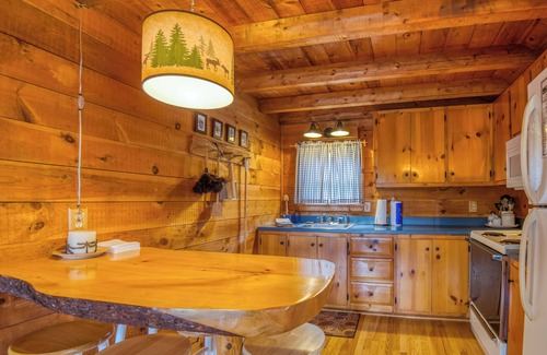 Rangeley Cottage | Hunter Cove Cabin #7 in the Hunter Cove Cabins Community