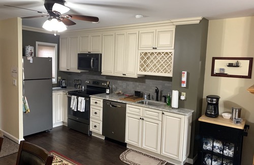 Hunter Condo | HUNTER MOUNTAIN HAVEN Ski On/Ski Off 2 Bdrm Condo with SAUNA and Fireplace