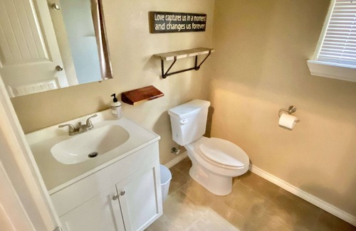 Concan Cabin | Hunter's Ridge Cabins - 4