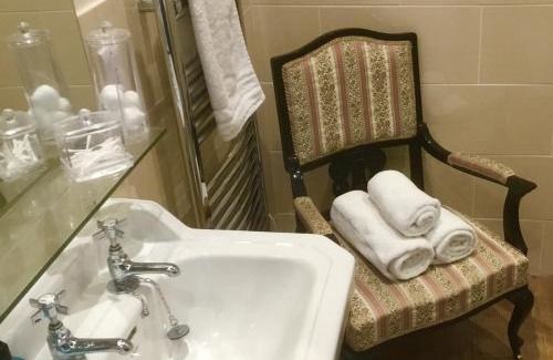 Brodick House | Hunters Guest House