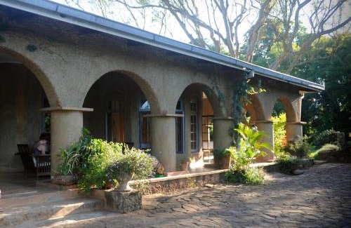 Thyolo Cabin | Huntingdon House and Chawani Bungalow