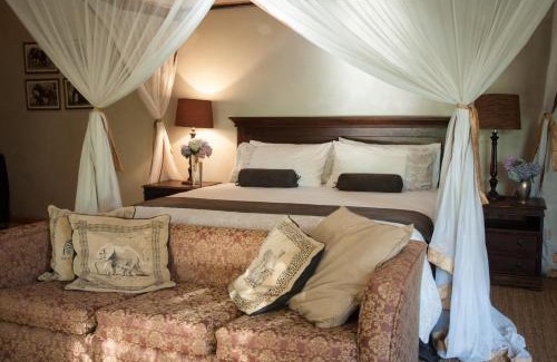 Thyolo Cabin | Huntingdon House and Chawani Bungalow