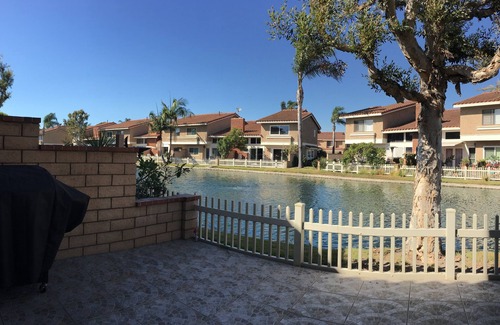 Huntington Beach Condo | Huntington Beach Condo-Gated Community-Location-Walk to pier/shops/restaurants
