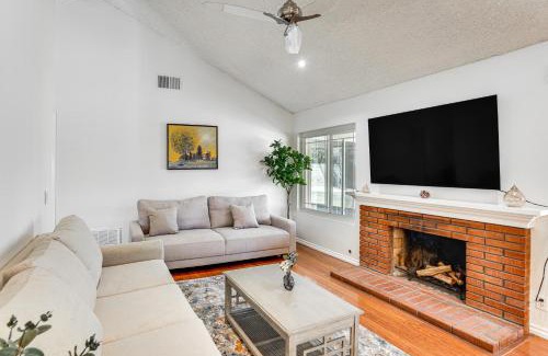 Huntington Beach House | Huntington Beach Home Fire Pit, Grill and More!