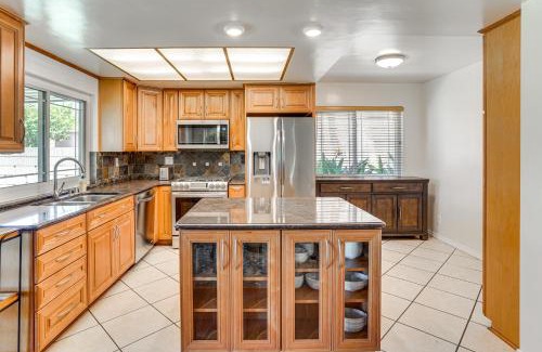 Huntington Beach House | Huntington Beach Home Fire Pit, Grill and More!