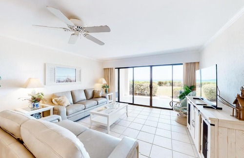 Miramar Beach Hotel | Huntington by the Sea 106 Miramar Beach (Condo)