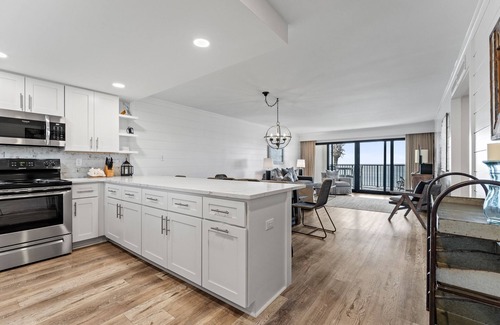 Miramar Beach Condo | Huntington By the Sea 306. Gulf Front, Community Pool, Free Beach Service.