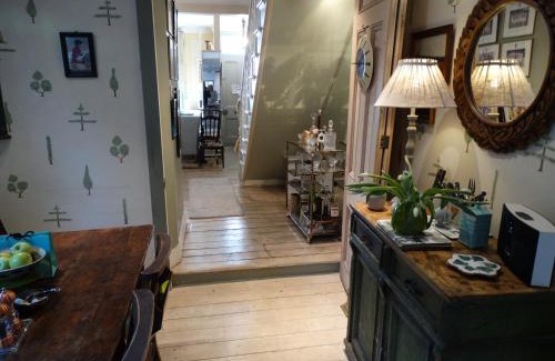 Fulham Bed & Breakfast | Hurlingham Bed and Breakfast