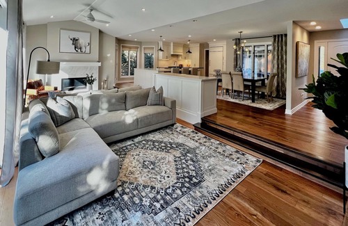 Grand Bend Cottage | Huron Woods Holiday House-High End Luxury!