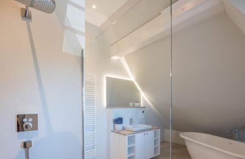 Suderende House | Hus Ferhaaling, Deutschland