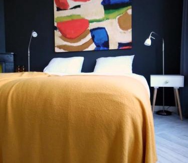 Leeuwarden Bed & Breakfast | Hus