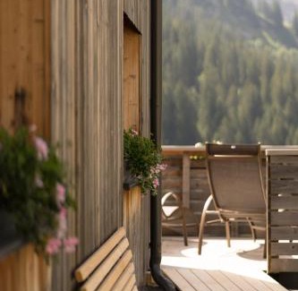 Schroecken Apartment | HUS24