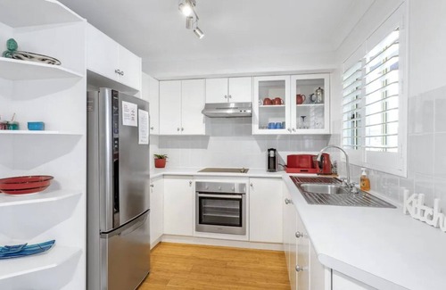 Huskisson House | Huskisson Beach Holiday Villa by Experience Jervis Bay