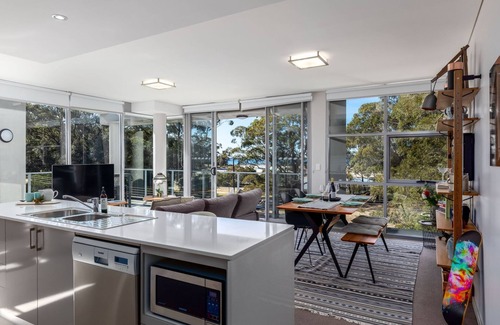 Huskisson Apartment | Husqi Loft - by Latitiude South Coast