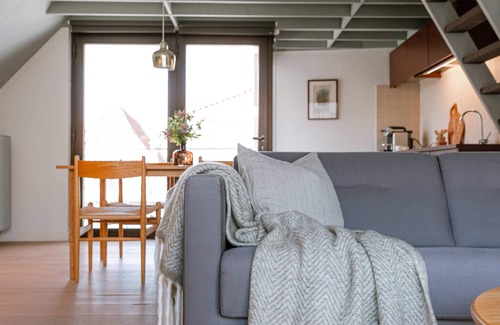 Historical Center Bruges Apartment | Huswell - Bonrepo Room 105