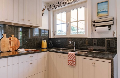 Witte Burg House | Huswell - Enjoyable holiday home at Koksijde