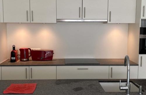 Nieuwpoort Apartment | Huswell - Family-friendly apartment in Nieuwpoort with shared summer pool