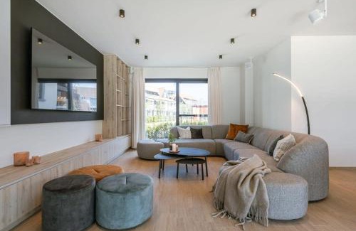 Knokke Villa | Huswell - Luxurious house with indoor elevator in Knokke